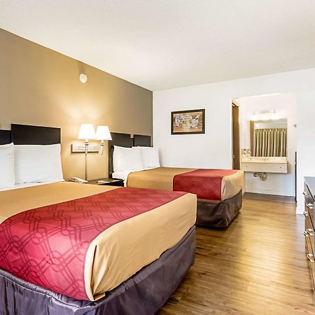 Econo Lodge Airport I-35 North Farmers Branch Zewnętrze zdjęcie